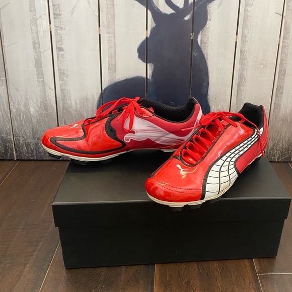 Puma V5.10 Soccer Cleat Shoes - Picture 2 of 7
